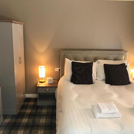 The Spinnaker Hotel ゴウロック エクステリア 写真
