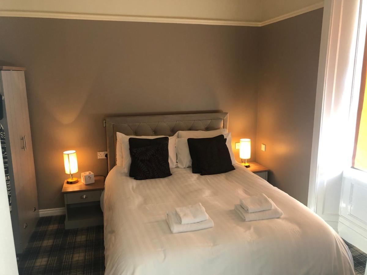 The Spinnaker Hotel ゴウロック エクステリア 写真