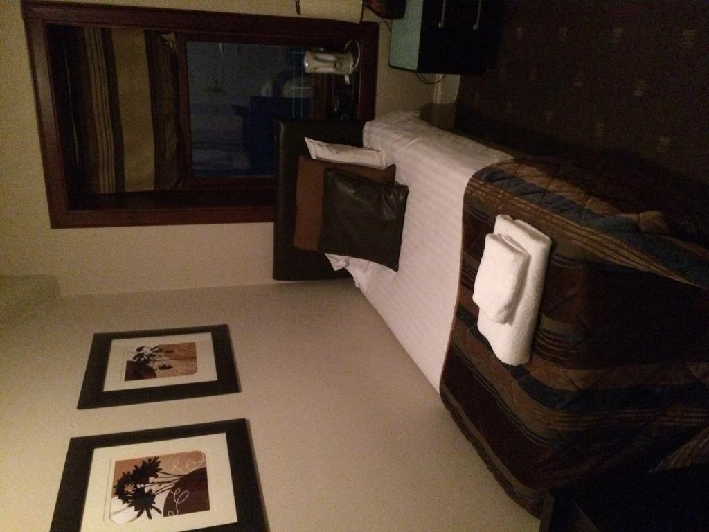 The Spinnaker Hotel ゴウロック 部屋 写真