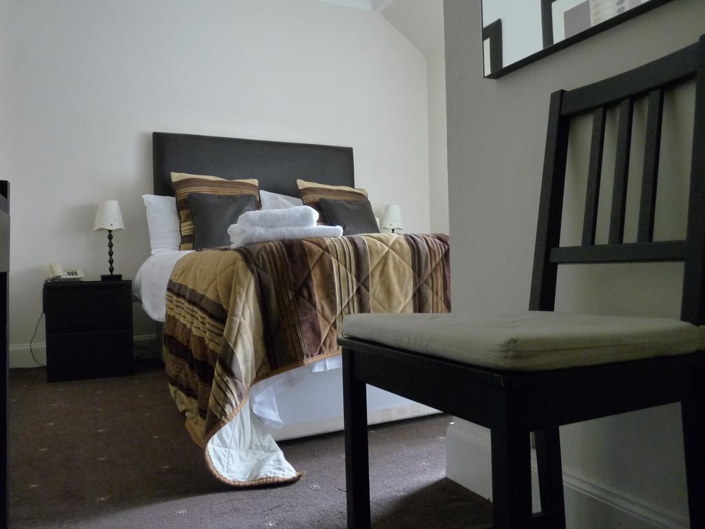 The Spinnaker Hotel ゴウロック 部屋 写真